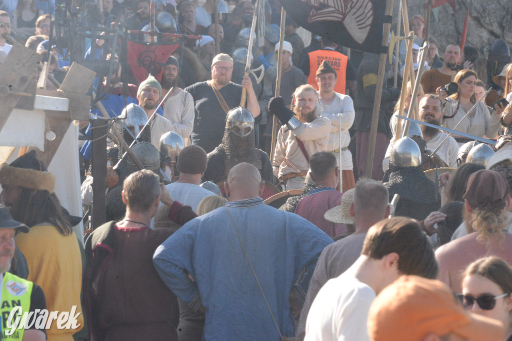 Najazd Barbarzyńców na zamek Ogrodzieniec