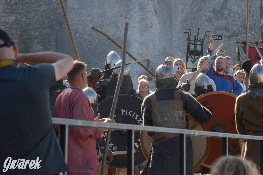 Najazd Barbarzyńców na zamek Ogrodzieniec