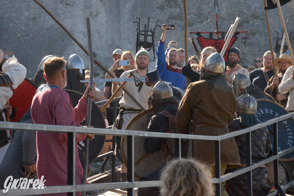 Najazd Barbarzyńców na zamek Ogrodzieniec