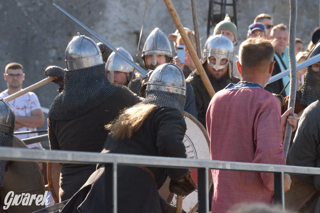 Najazd Barbarzyńców na zamek Ogrodzieniec