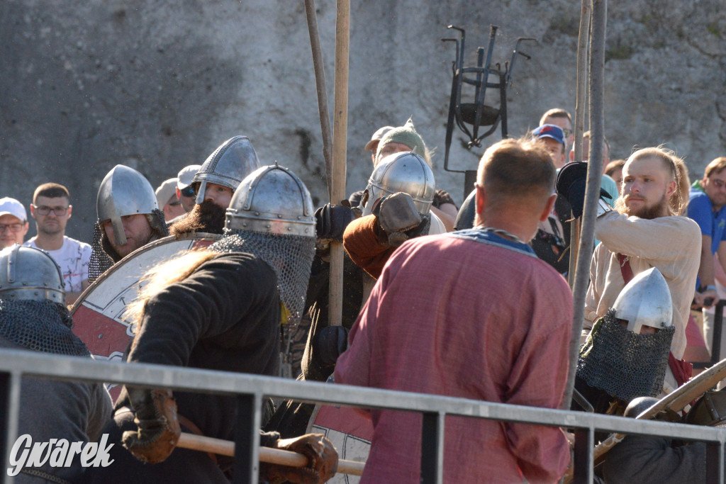 Najazd Barbarzyńców na zamek Ogrodzieniec