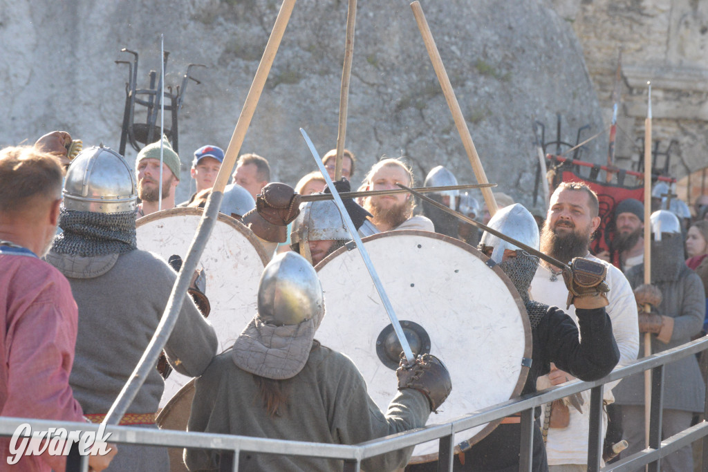 Najazd Barbarzyńców na zamek Ogrodzieniec