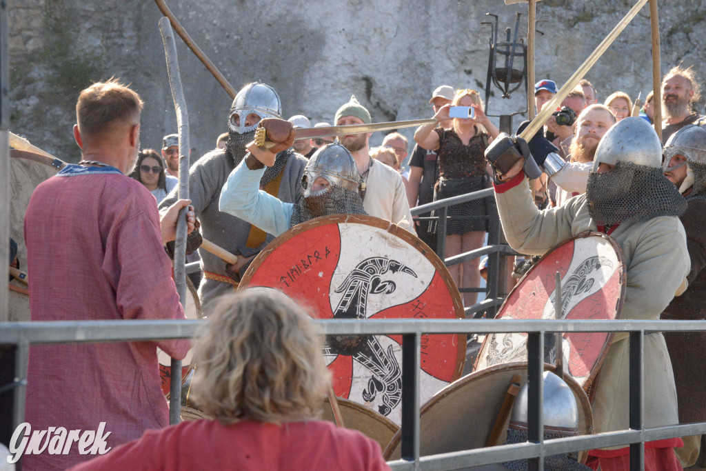 Najazd Barbarzyńców na zamek Ogrodzieniec