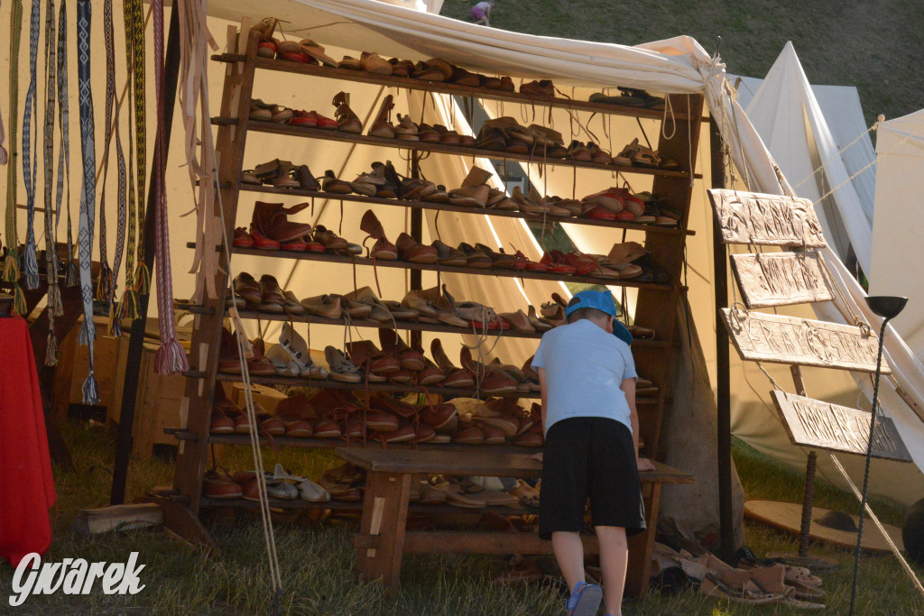 Najazd Barbarzyńców na zamek Ogrodzieniec