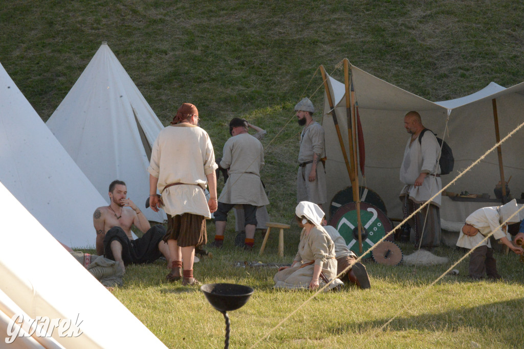 Najazd Barbarzyńców na zamek Ogrodzieniec