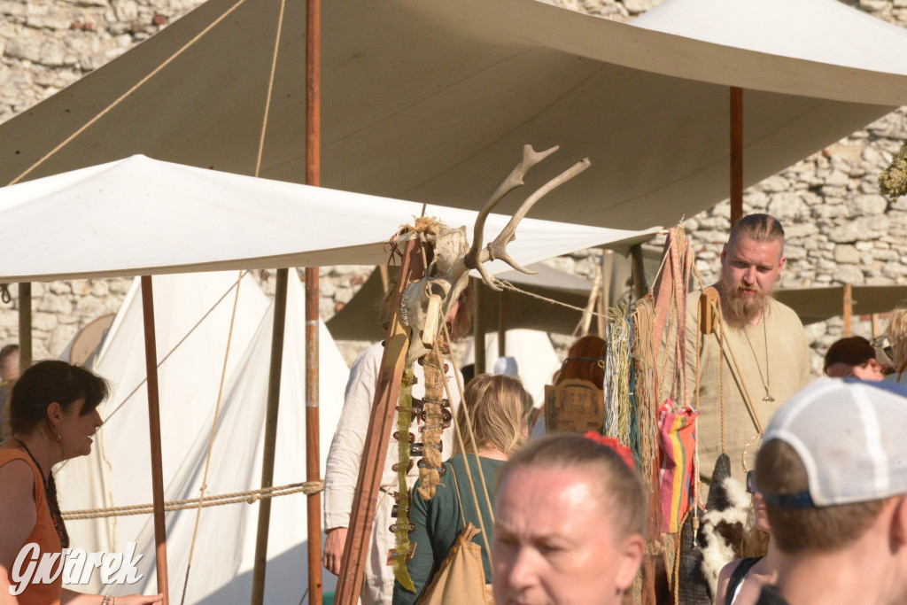 Najazd Barbarzyńców na zamek Ogrodzieniec