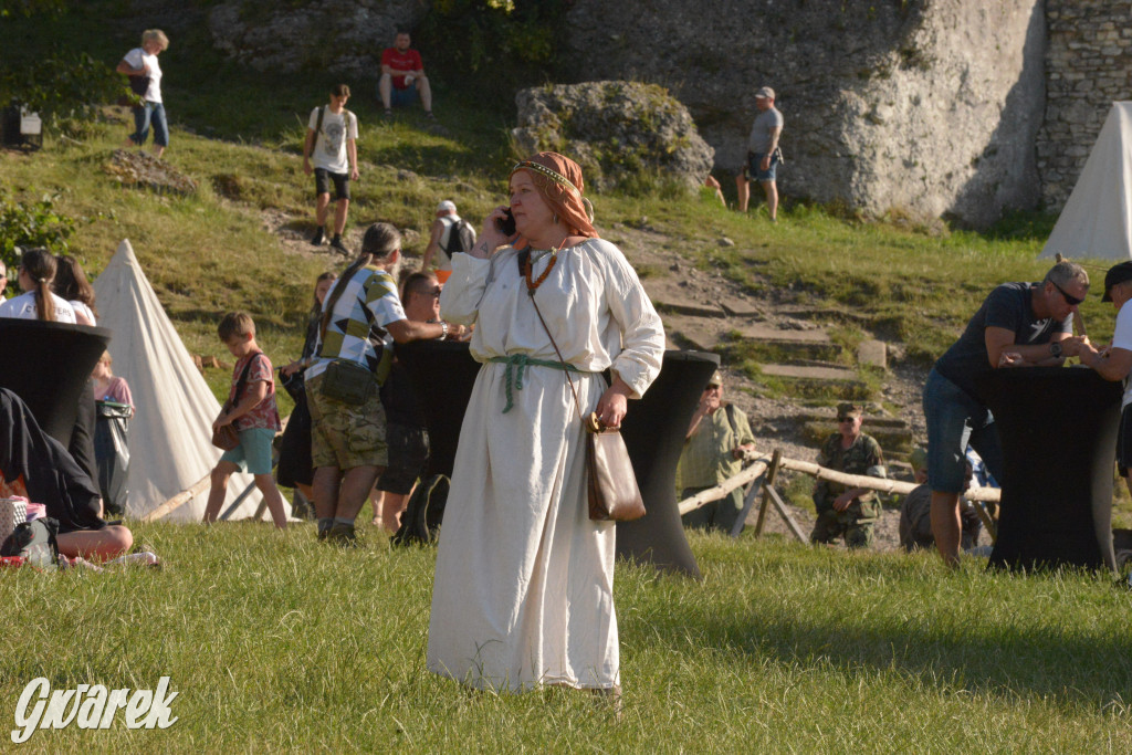 Najazd Barbarzyńców na zamek Ogrodzieniec