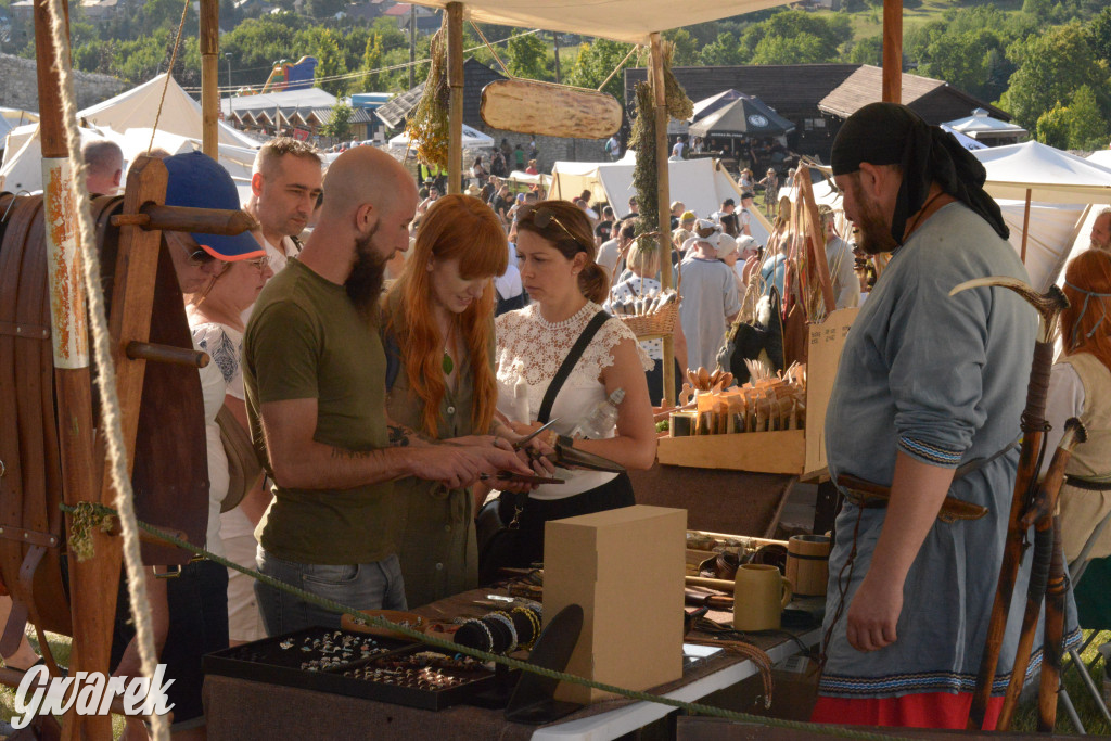 Najazd Barbarzyńców na zamek Ogrodzieniec