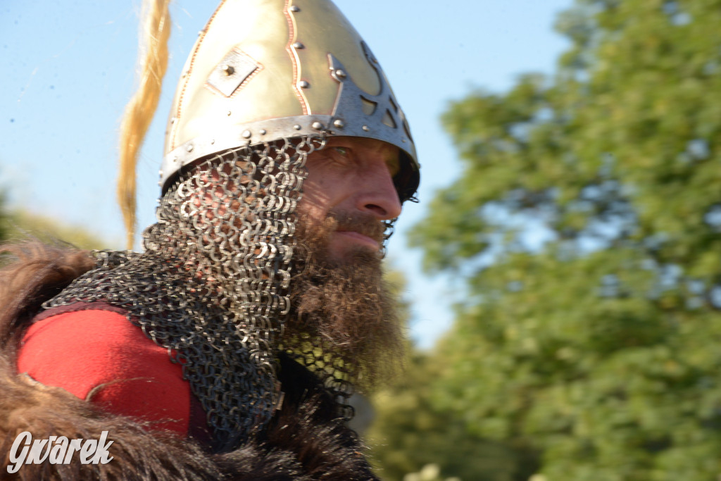 Najazd Barbarzyńców na zamek Ogrodzieniec