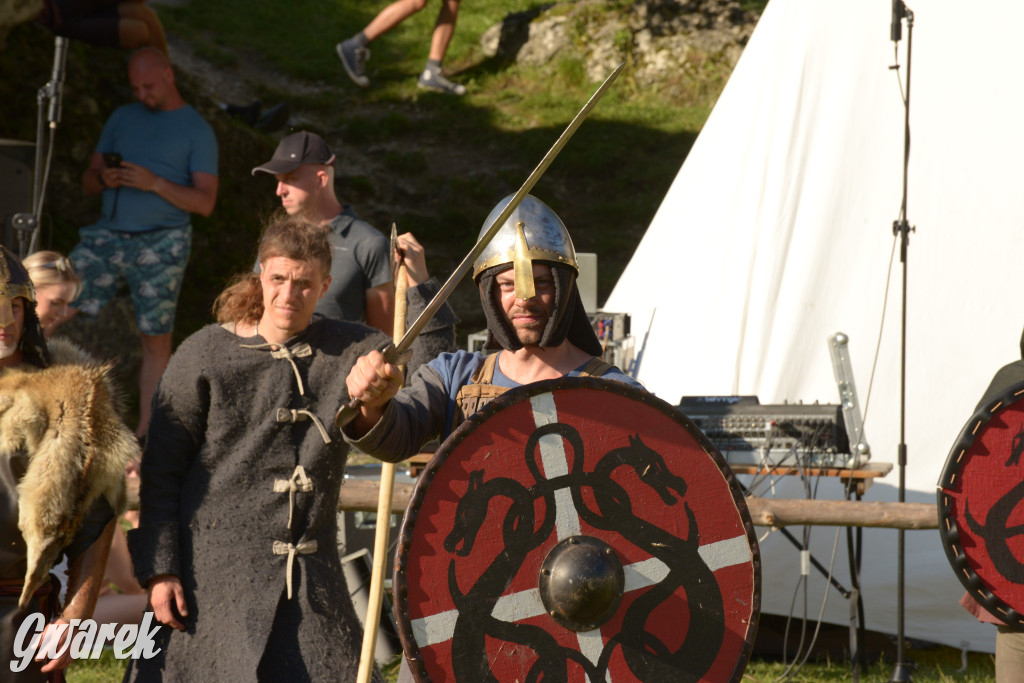 Najazd Barbarzyńców na zamek Ogrodzieniec