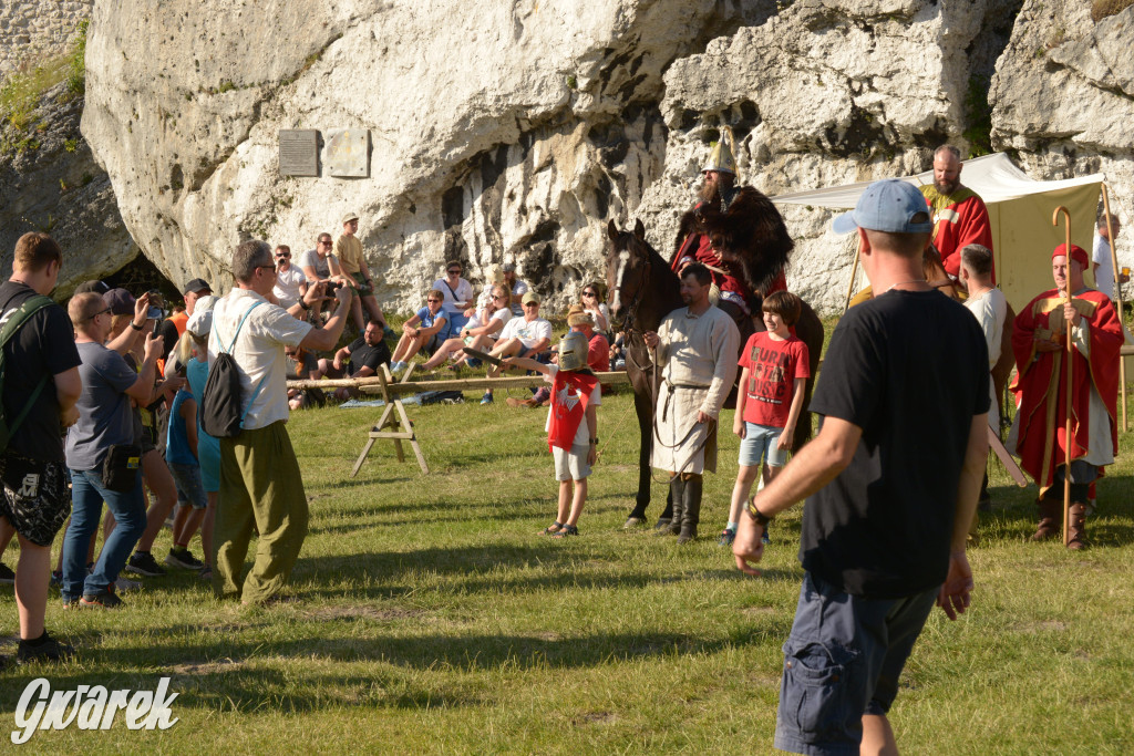 Najazd Barbarzyńców na zamek Ogrodzieniec