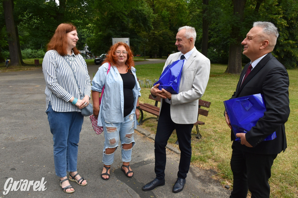Powiat tarnogórski. Międzynarodowy plener rozpoczęty