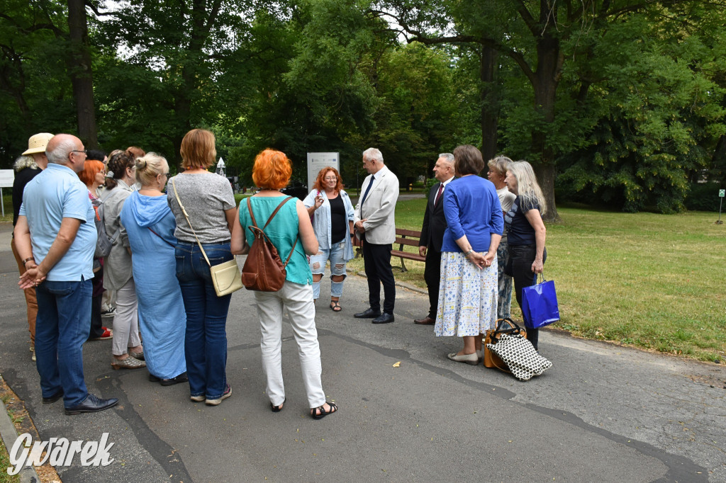 Powiat tarnogórski. Międzynarodowy plener rozpoczęty