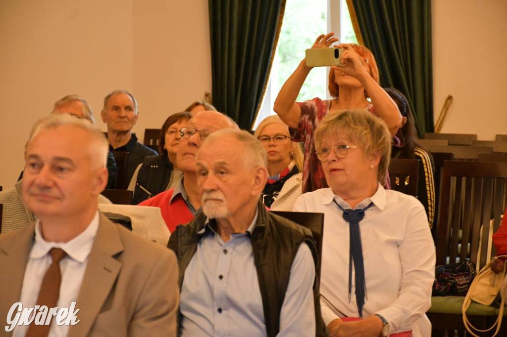 Plener malarski. Wernisaż w pałacu w Nakle Śląskim