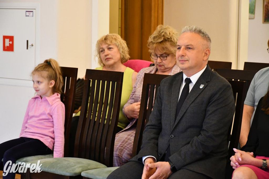 Plener malarski. Wernisaż w pałacu w Nakle Śląskim