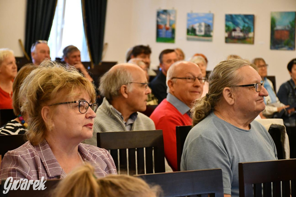 Plener malarski. Wernisaż w pałacu w Nakle Śląskim