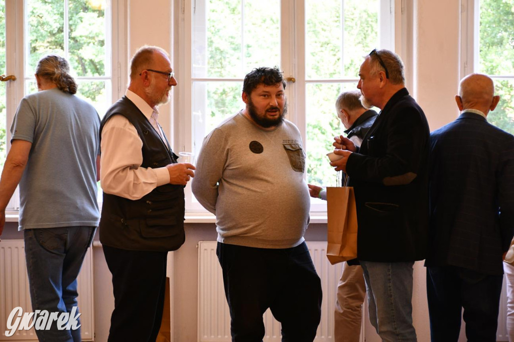 Plener malarski. Wernisaż w pałacu w Nakle Śląskim