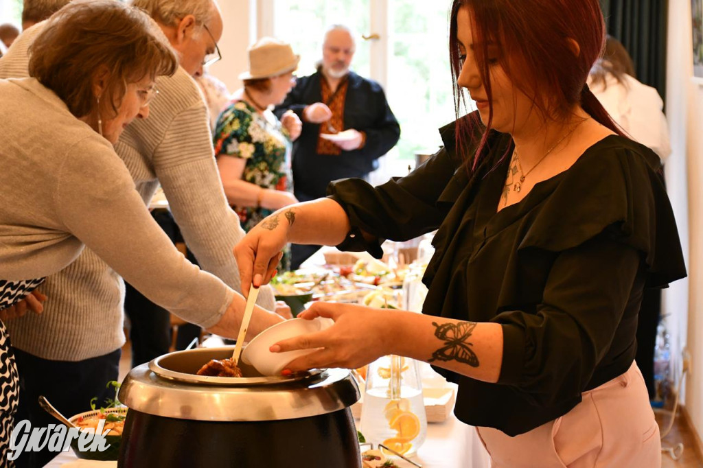 Plener malarski. Wernisaż w pałacu w Nakle Śląskim