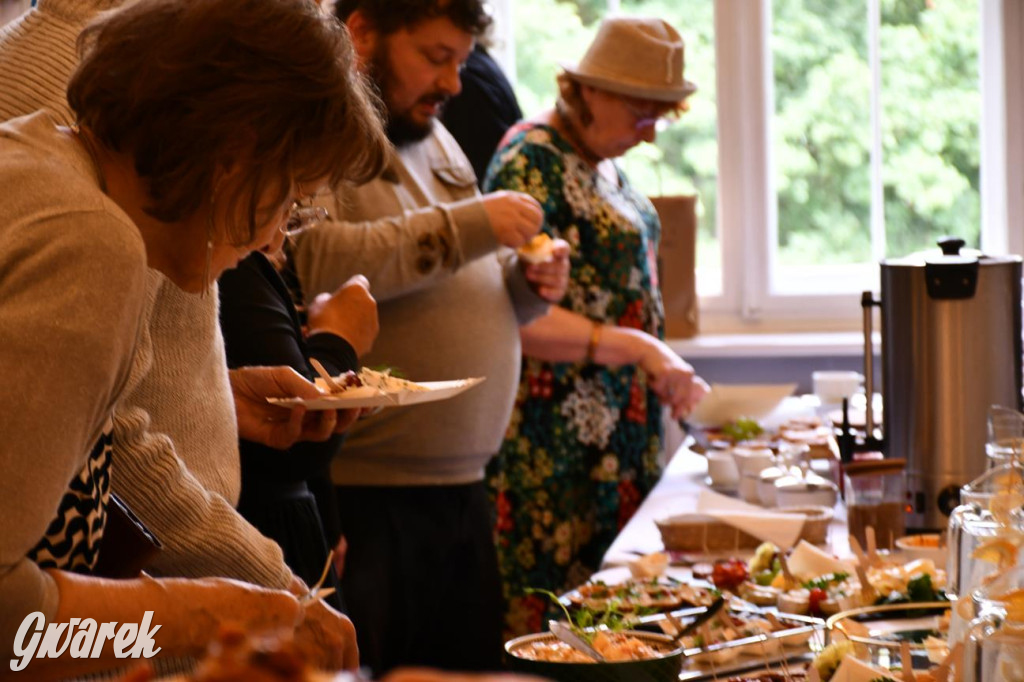 Plener malarski. Wernisaż w pałacu w Nakle Śląskim