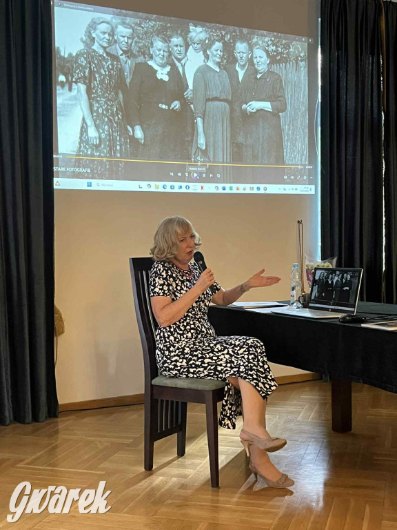 Renata Głuszek: zbierajcie rodzinne opowieści!