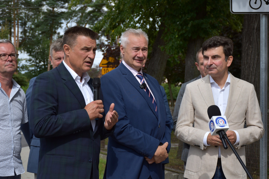 Powiat tarnogórski. Wojewoda na otwarciu drogi