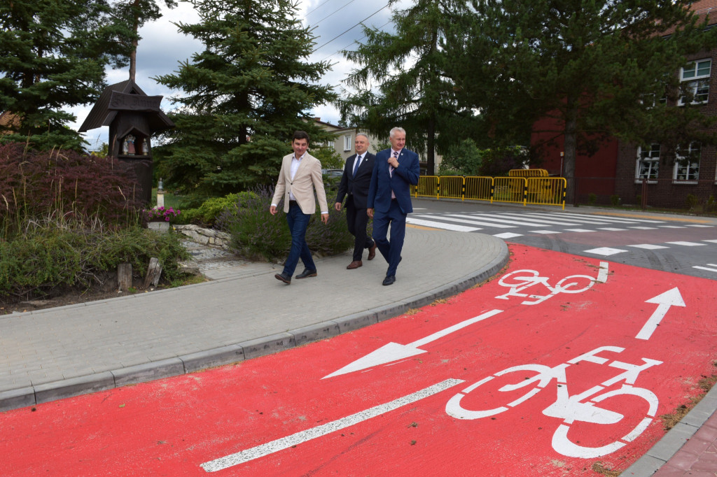 Powiat tarnogórski. Wojewoda na otwarciu drogi