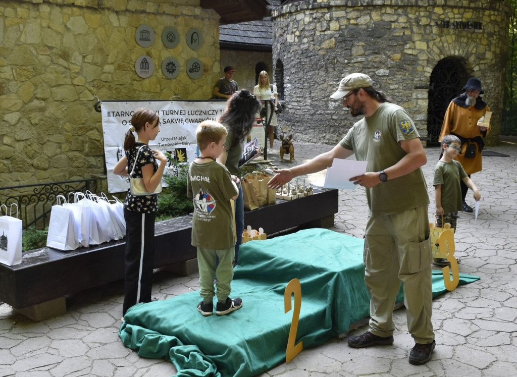 Tarnowskie Góry. Łucznicy w parku Repeckim [FOTO]