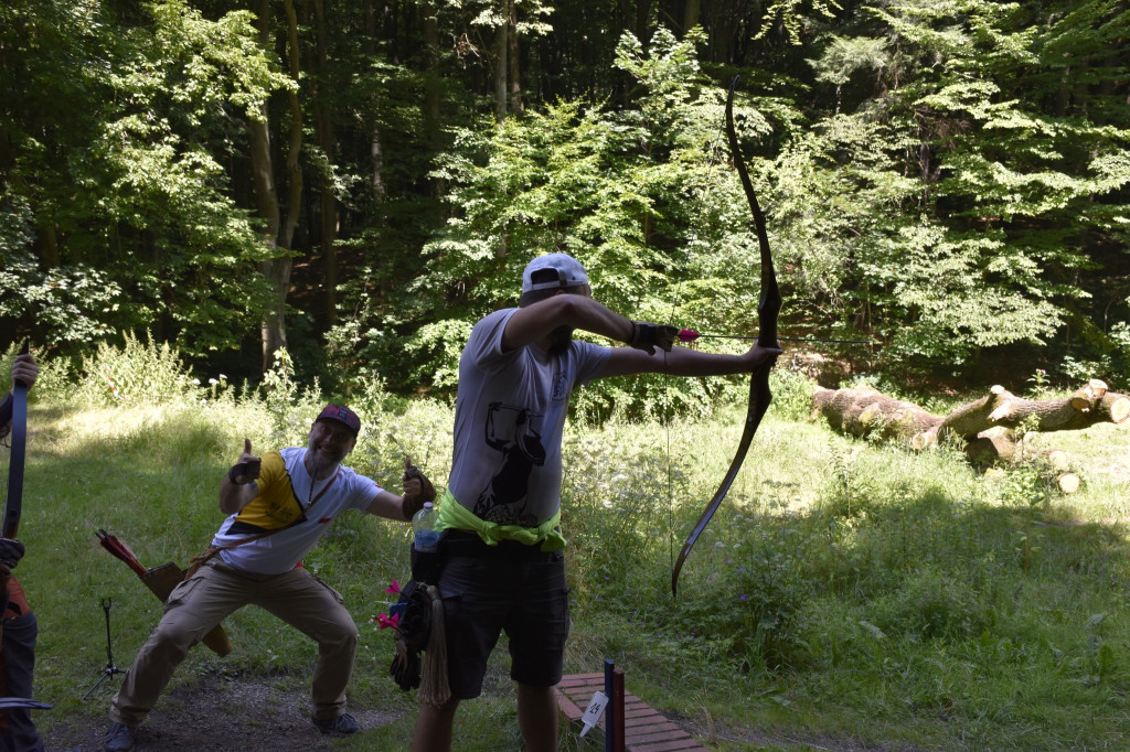 Tarnowskie Góry. Łucznicy w parku Repeckim [FOTO]