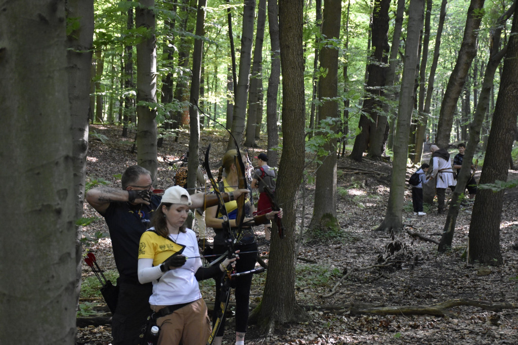 Tarnowskie Góry. Łucznicy w parku Repeckim [FOTO]