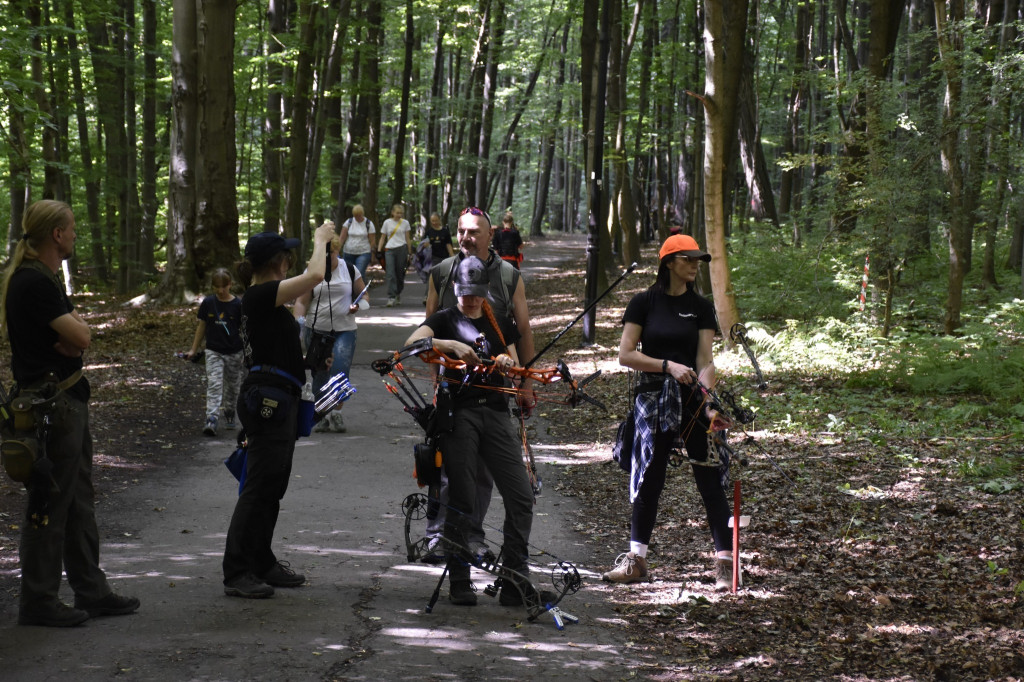 Tarnowskie Góry. Łucznicy w parku Repeckim [FOTO]