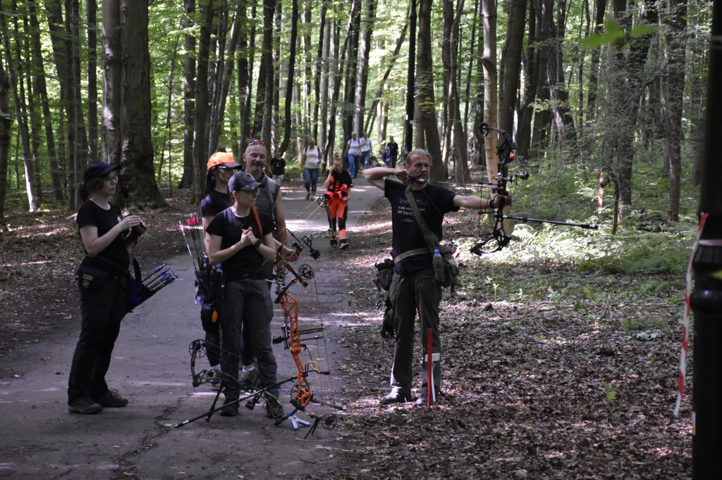 Tarnowskie Góry. Łucznicy w parku Repeckim [FOTO]