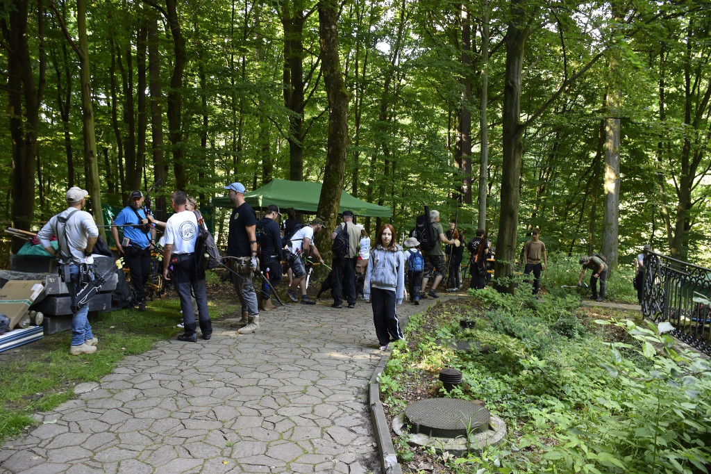 Tarnowskie Góry. Łucznicy w parku Repeckim [FOTO]