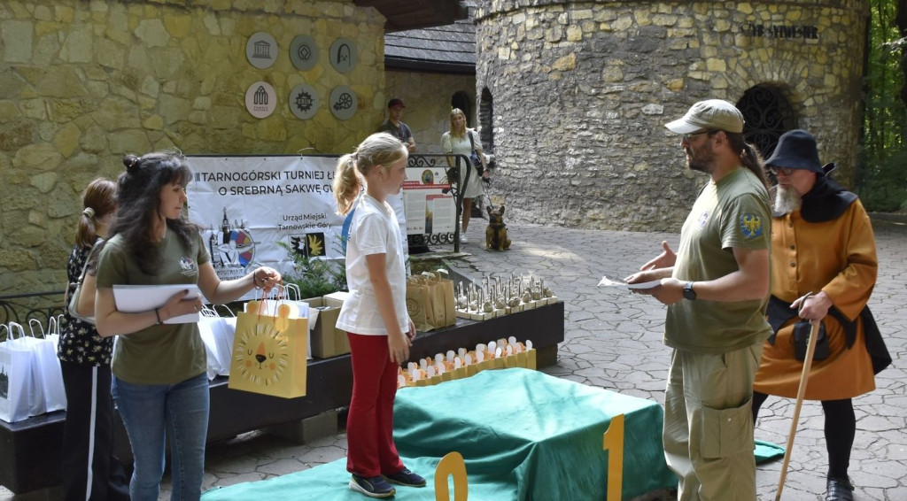 Tarnowskie Góry. Łucznicy w parku Repeckim [FOTO]