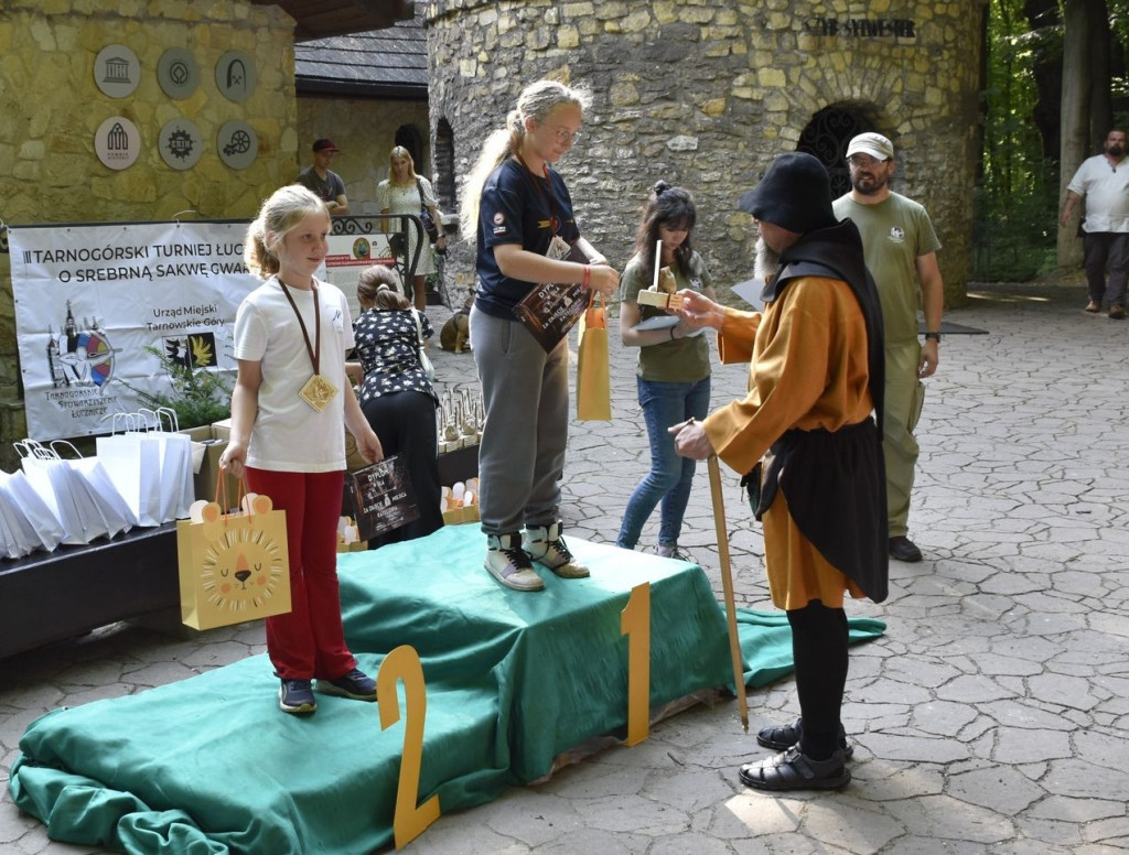 Tarnowskie Góry. Łucznicy w parku Repeckim [FOTO]