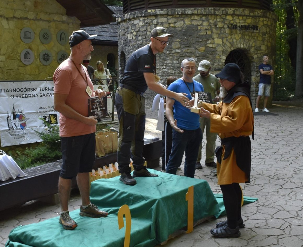 Tarnowskie Góry. Łucznicy w parku Repeckim [FOTO]