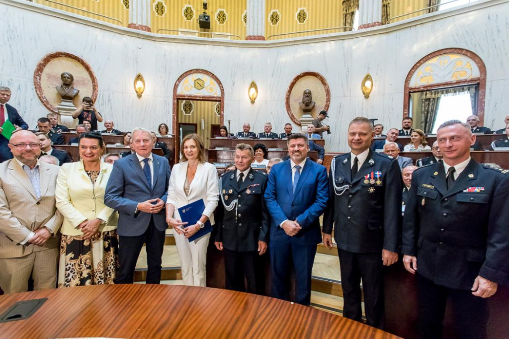 Powiat tarnogórski. Pieniądze na wozy dla druhów