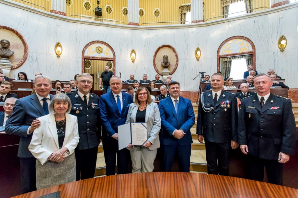 Powiat tarnogórski. Pieniądze na wozy dla druhów