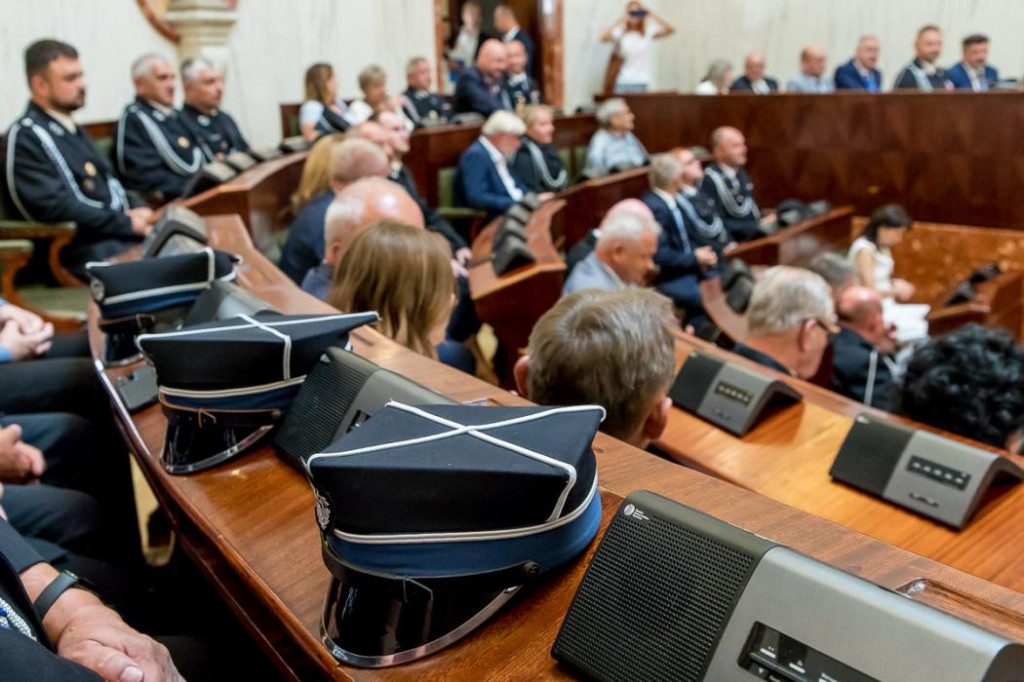 Powiat tarnogórski. Pieniądze na wozy dla druhów