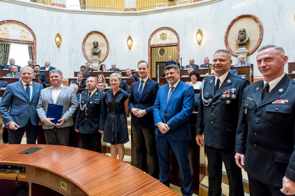 Powiat tarnogórski. Pieniądze na wozy dla druhów