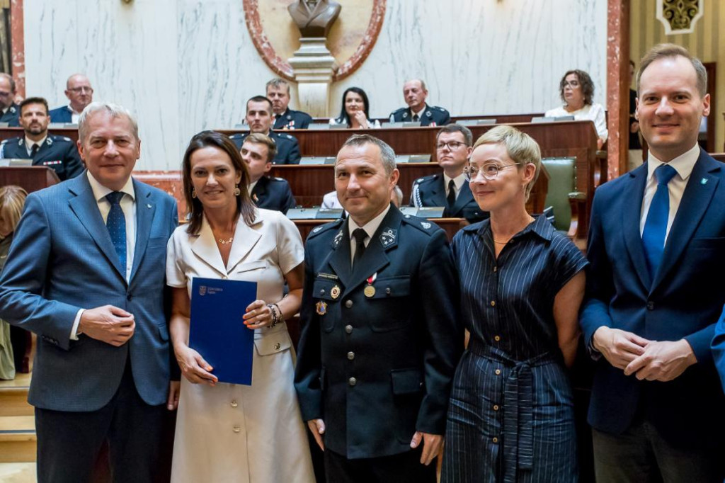 Powiat tarnogórski. Pieniądze na wozy dla druhów