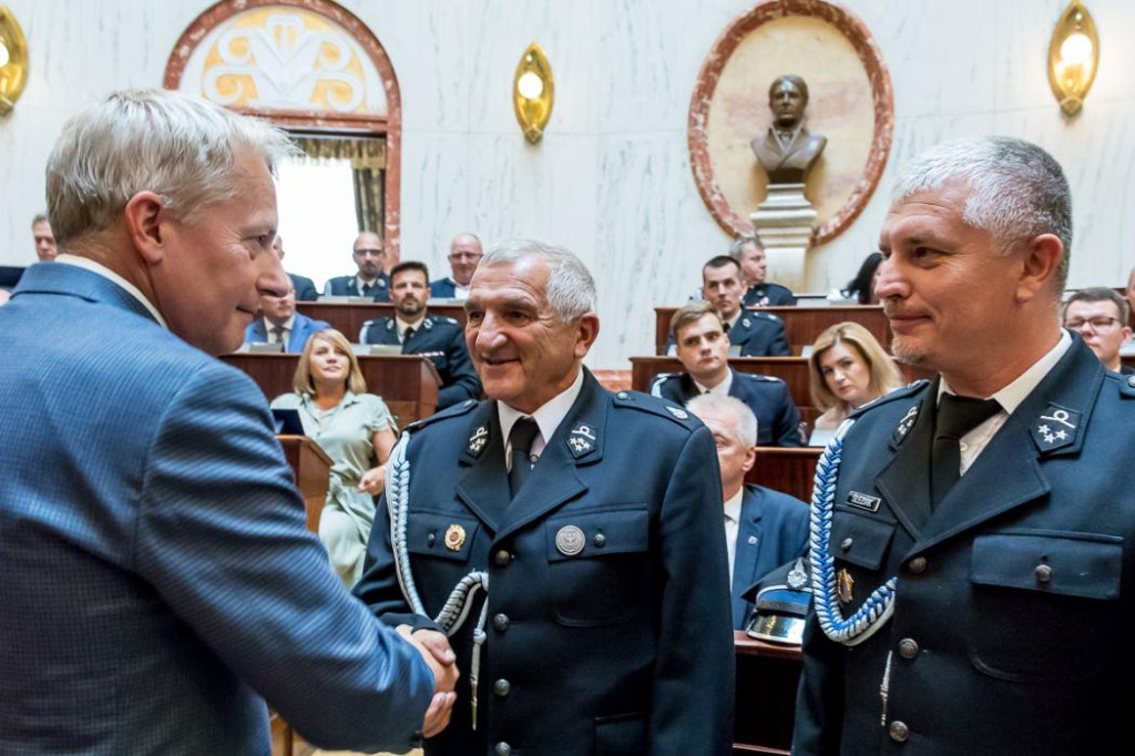 Powiat tarnogórski. Pieniądze na wozy dla druhów