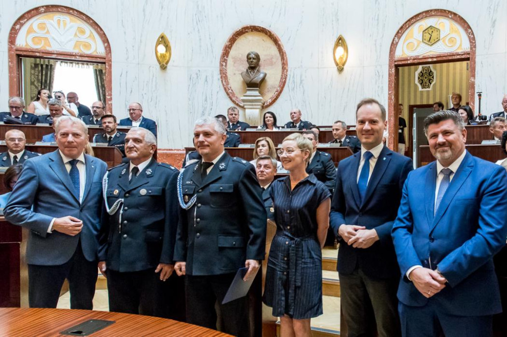 Powiat tarnogórski. Pieniądze na wozy dla druhów