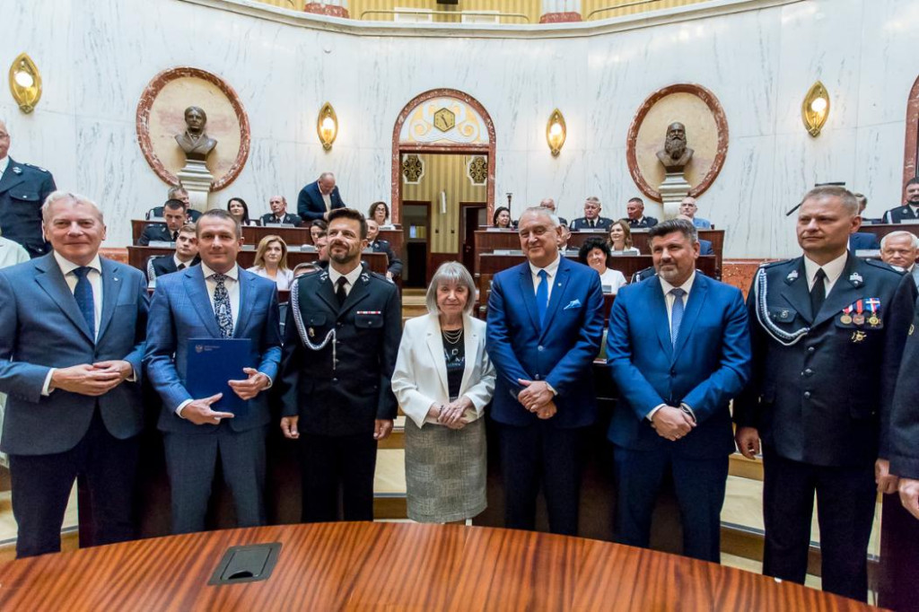 Powiat tarnogórski. Pieniądze na wozy dla druhów