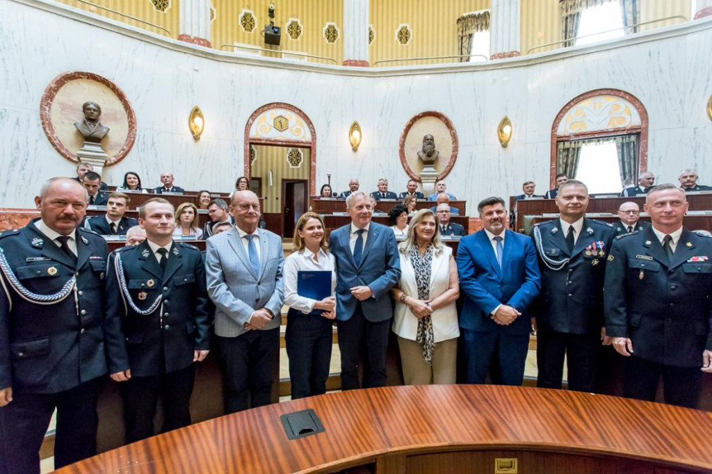 Powiat tarnogórski. Pieniądze na wozy dla druhów