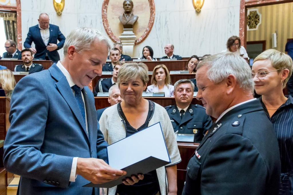 Powiat tarnogórski. Pieniądze na wozy dla druhów