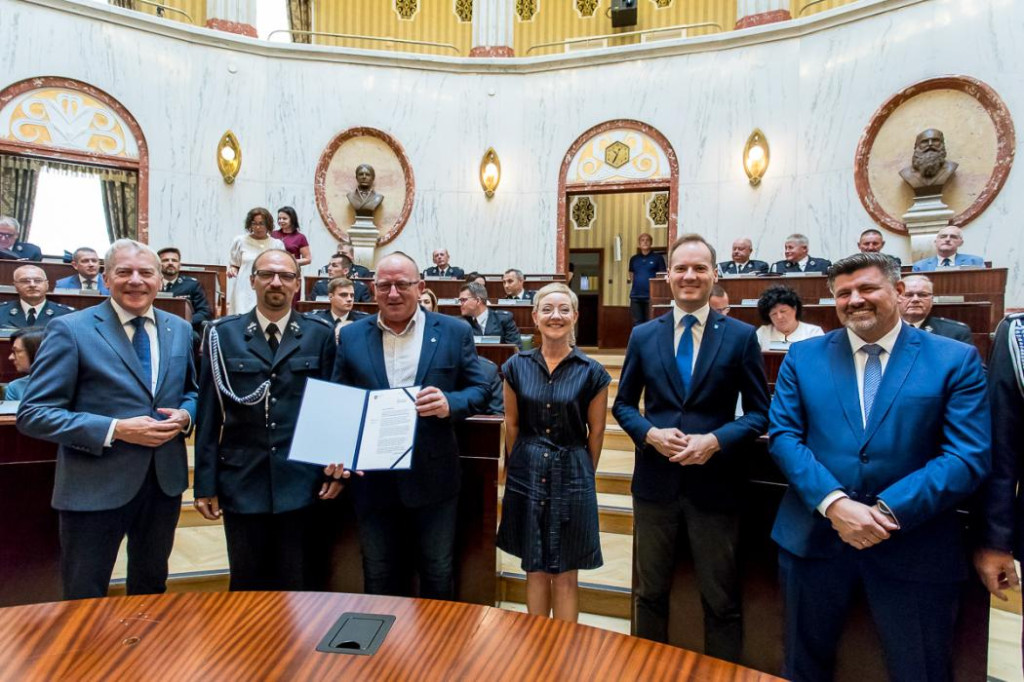 Powiat tarnogórski. Pieniądze na wozy dla druhów