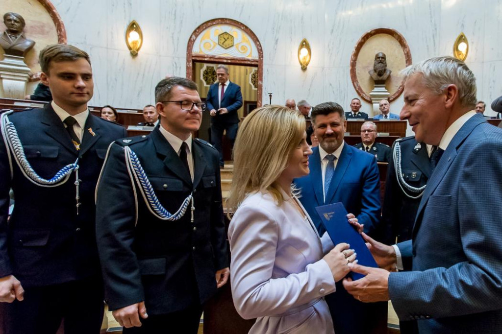 Powiat tarnogórski. Pieniądze na wozy dla druhów