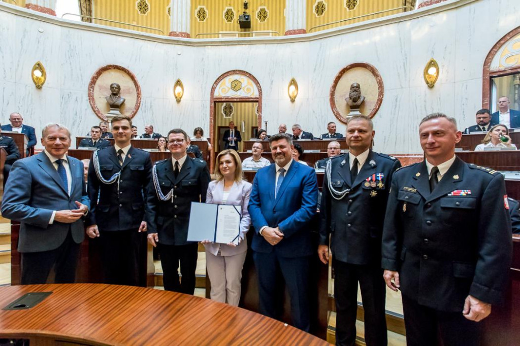 Powiat tarnogórski. Pieniądze na wozy dla druhów