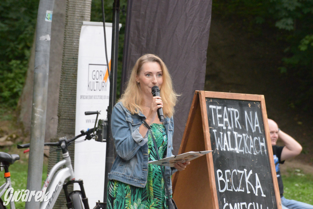 Teatralne Parkowanie na półmetku. Teatr jak cyrk