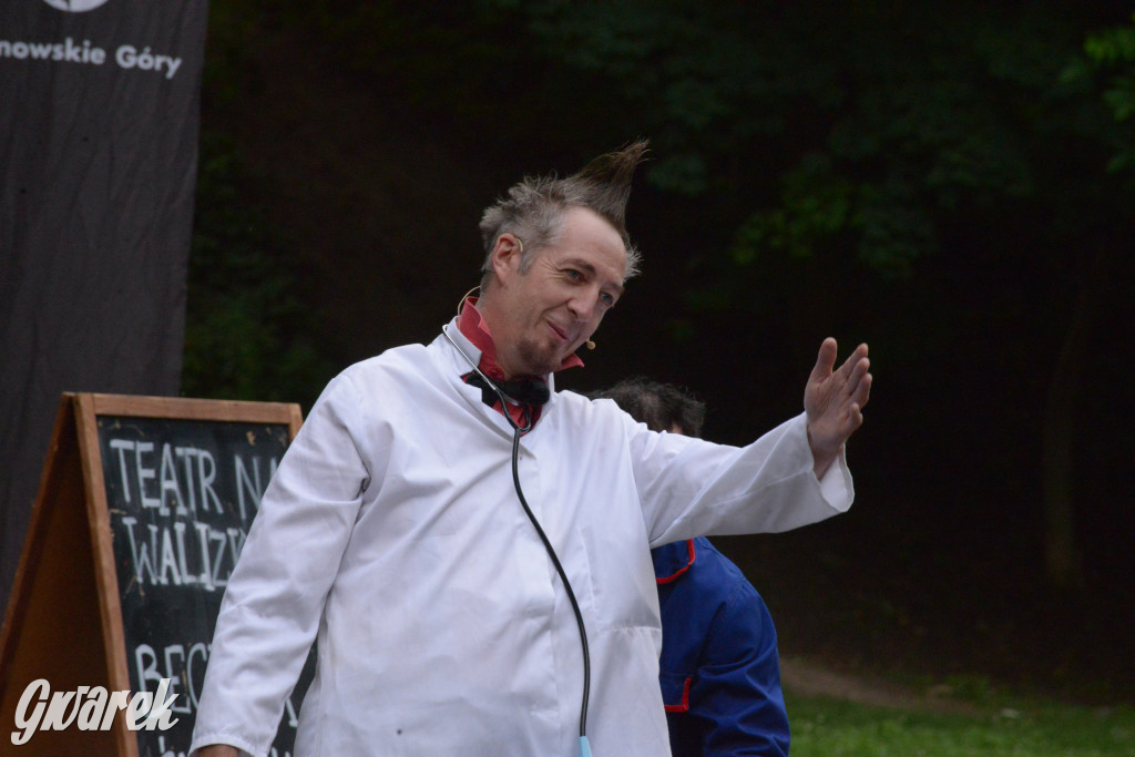 Teatralne Parkowanie na półmetku. Teatr jak cyrk